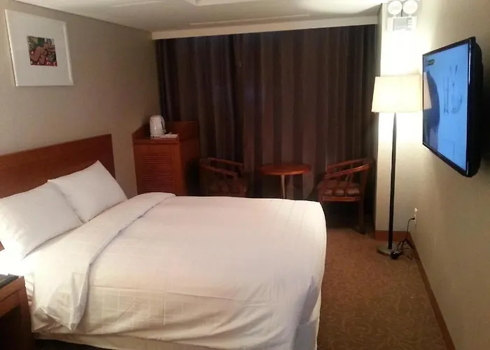 Rex Hotel
